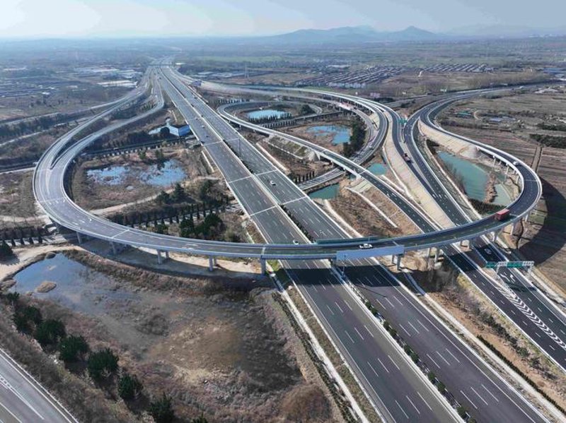 云南公路工程：建设与发展的脉动